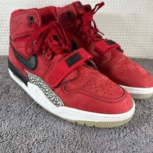 Air Jordan Legacy 312 Toro Varsity Red/Black AV3922-601